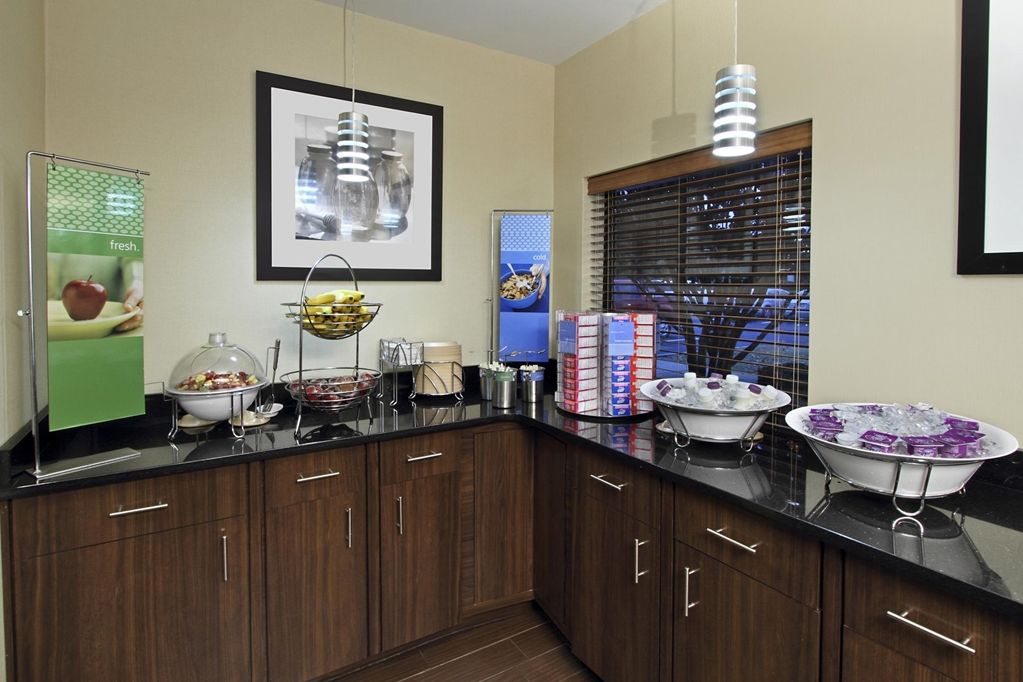 Hampton Inn Madison Restaurace fotografie